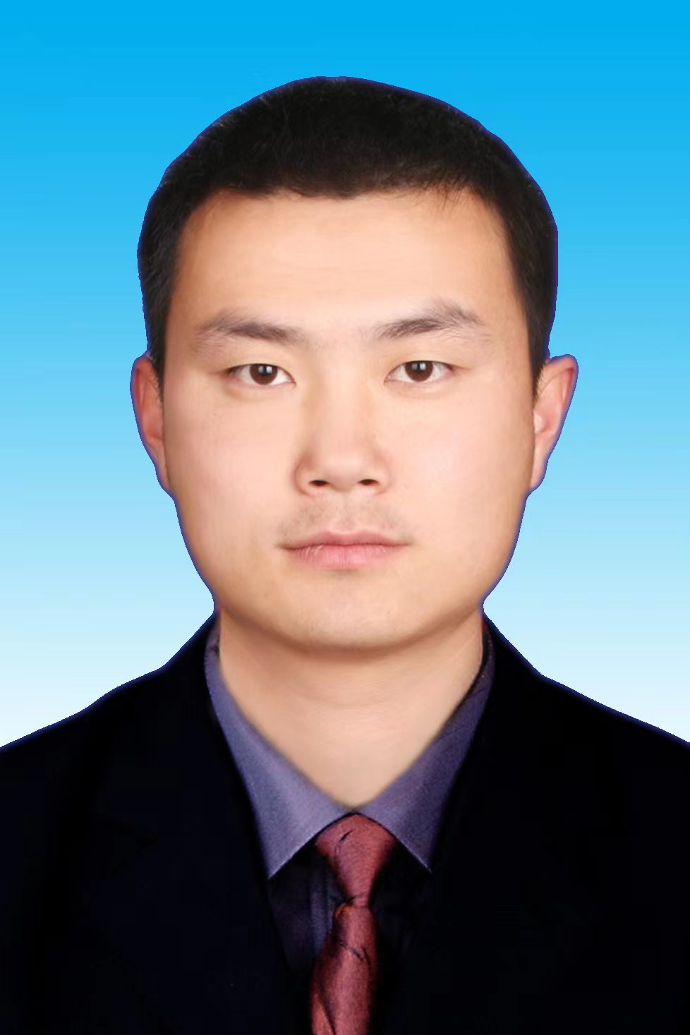 薛东