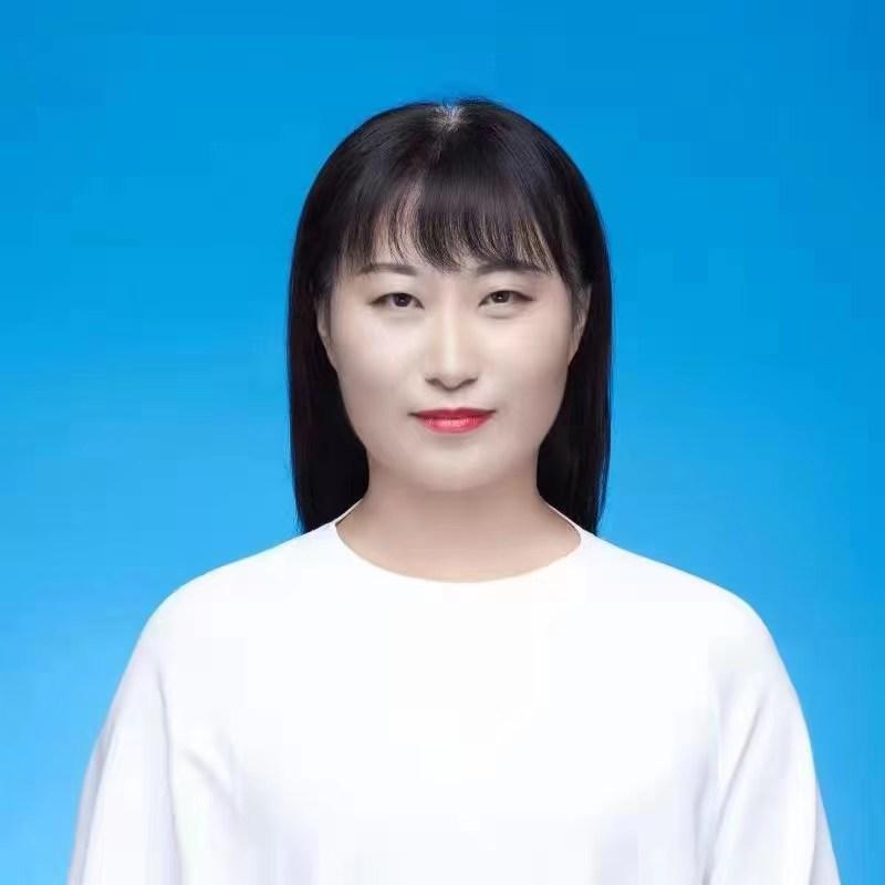 杨霞